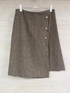 【新品】チェック柄　千鳥柄　タイトスカート ゴールドボタン付き