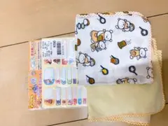 【新品】くまのがっこう ガーゼタオルとアンパンマン キャラクターシールセット