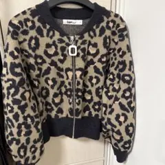 ヒョウ柄ジップアップカーディガン