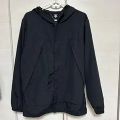 DESCENTE フード付きナイロンジャケット ブラックのサムネイル