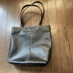 レザーバック　黒