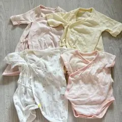 ベビー肌着4枚セット　UNIQLO アカチャンホンポ　コンビ肌着　50〜60cm