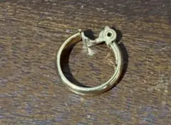 MONET モネ フープ イヤリング 片方 ゴールド アクセサリー 装飾 金色のサムネイル