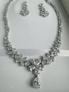 【美品】イヤリング&ネックレス　ウェディング