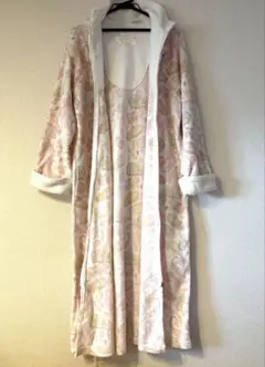 Made in U.A.E ❣️ローラアシュレイ　ペイズリー　ガウン ルームウェア