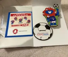 ミャクミャク サッカー 日本代表 ver. クリップ付木製スタンド - メルカリ