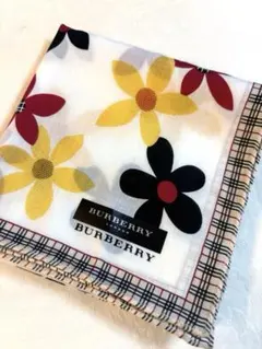 BURBERRY 大判ハンカチ　花柄　ノバチェック　未使用品