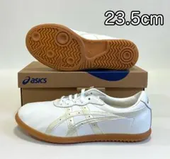 Item thumbnail for item fbec2169-ae7e-43f4-a7fd-349f70995521