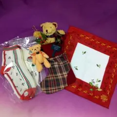 【新品未使用】　靴下2足　タオルハンカチ　TULLY,sベアーのおまけ付き