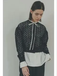 美品 clane 3D FLOWER LACE CARDIGAN ブラック 2のサムネイル