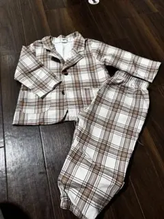 Item thumbnail for item d98b0b9a-69ee-4c6f-a61d-e3e2f43dbab4