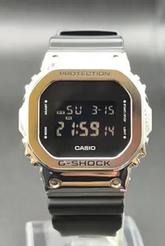 美品 CASIO G-SHOCK GM-5600-1JF メタルカバード