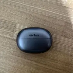 EarFun Clip イヤーカフ イヤホン (シルバーグレー)
