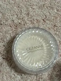 CEZANNE うるふわ仕上げパウダー ルーセントベージュ01