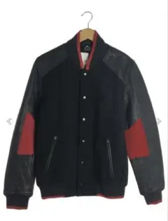 ウール スタジャン