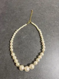 ホワイトパールビーズネックレス