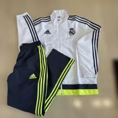 アディダス　サッカーウェア上下セット