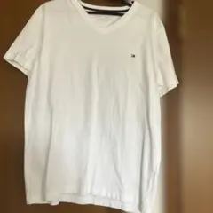 Tommy Hilfiger ホワイト Vネック Tシャツ