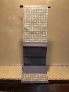 お買い得！藤井寛 色無地着物反物 紋意匠共八掛 - メルカリ