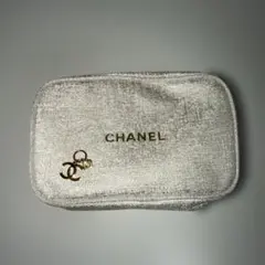 【新品・未使用品】CHANEL ココチャーム付き　ノベルティポーチ　白
