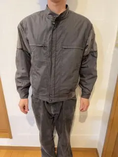 グレー スタンドカラー ナイロンジャケット