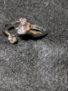 Item thumbnail for item b3c9623d-034b-4703-a339-b355f2bb8f86