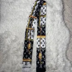 【未使用級美品】ルイヴィトン　モノグラム　コンフィデンシャル　シルク