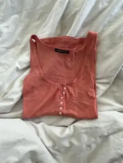 Brandy Melville ヘンリーネック タンクトップのサムネイル