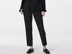 GU ジーユー ウォッシャブルテーパードパンツ