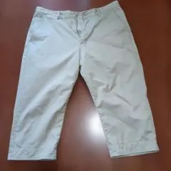 GU　カジュアル ベージュ ショートパンツ