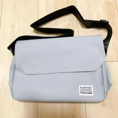 限定1点✨ユニベイズ　ショルダーバッグ 軽量 斜めがけ ナイロン グレー