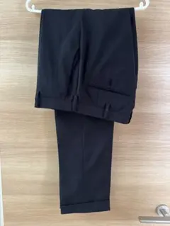 ユニクロUNIQLO 黒スラックス ダブル裾 2本セット