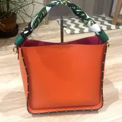 Item thumbnail for item 8f249fec-208d-4a51-97c0-8856fd451193