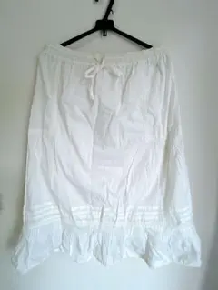 LEPSIM刺繍入りホワイトロングスカート