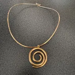 ヴィンテージ　ネックレス　ペンダント　チョーカー　渦巻き　スパイラル　ゴールド