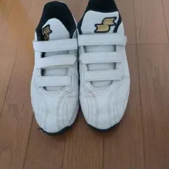 価格交渉歓迎】 野球 トレーニングシューズ 支給品 - メルカリ