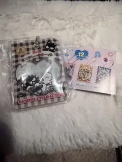 サンリオ バッドばつ丸 シャカシャカフレークシール風チャーム ガチャガチャ