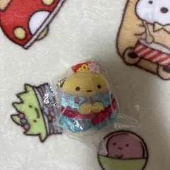 すみっコぐらし堂　ぶらさげぬいぐるみ　えびふらいのしっぽ