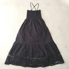 美品✨カレンソロジー シャーリングレースワンピース 刺繍 ブラック Fのサムネイル