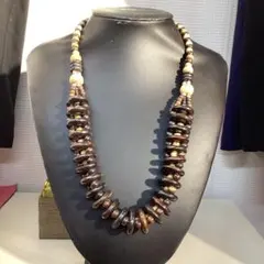 Sale!木製ビーズ 螺旋デザイン ネックレス