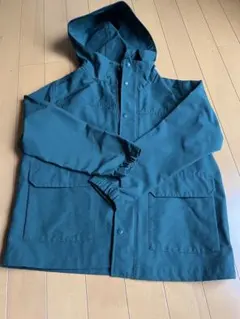 UNIQLOマウンテンパーカー　130