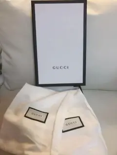 GUCCIスニーカーの箱と巾着
