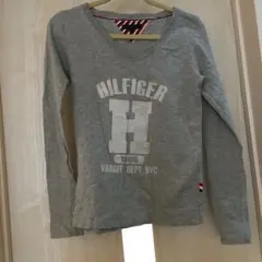 トミーヒルフィガー　トレーナー　S