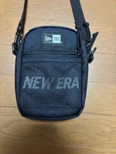 NEW ERA ブラック ショルダーバッグ ポーチ