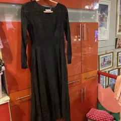 新品タグ付きaitai er ブラック 長袖ドレス