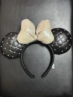 ディズニー　カチューシャ 白黒　パール