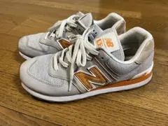 ② ニューバランス 574 スニーカー グレー オレンジ　26.5cmのサムネイル