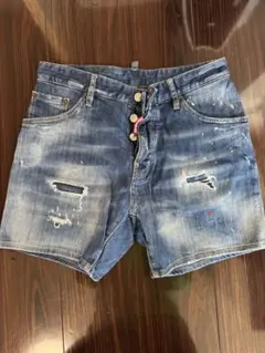 ディースクエアード　ダメージデニムショートパンツ