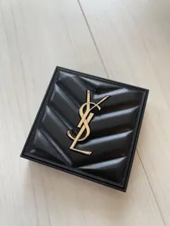 YSL オールアワーズ ハイパーフィニッシュ　パウダーケース