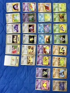 旧裏　ポケモンカード　まとめ売り　136枚　絵柄被りなし　エネルギーカードなし 旧裏 ポケモンカード まとめ売り 136枚 絵柄被りなし エネルギーカード